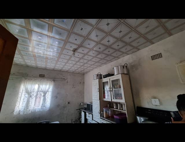 3 BEDROOM FREEHOLD FOR SALE IN OSIZWENI